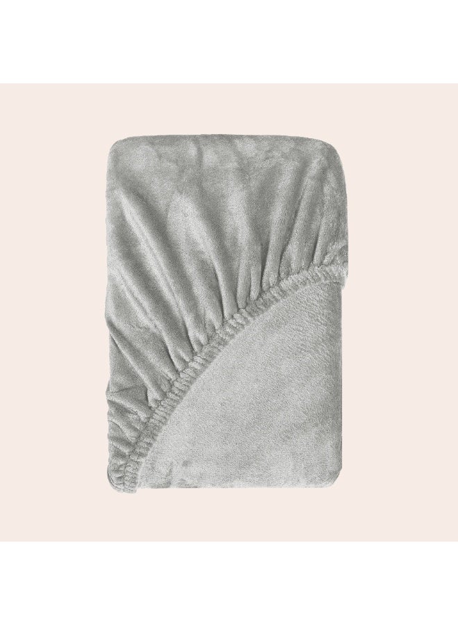 Morano Viva Luxury Velvet Fitted Sheet – King (180x200x25cm) – Ultra-Soft 100% Microfiber Bedding with All-Around Elastic & Easy-Fit Side Labels – Breathable & Wrinkle-Resistant (Silver) - Image 3